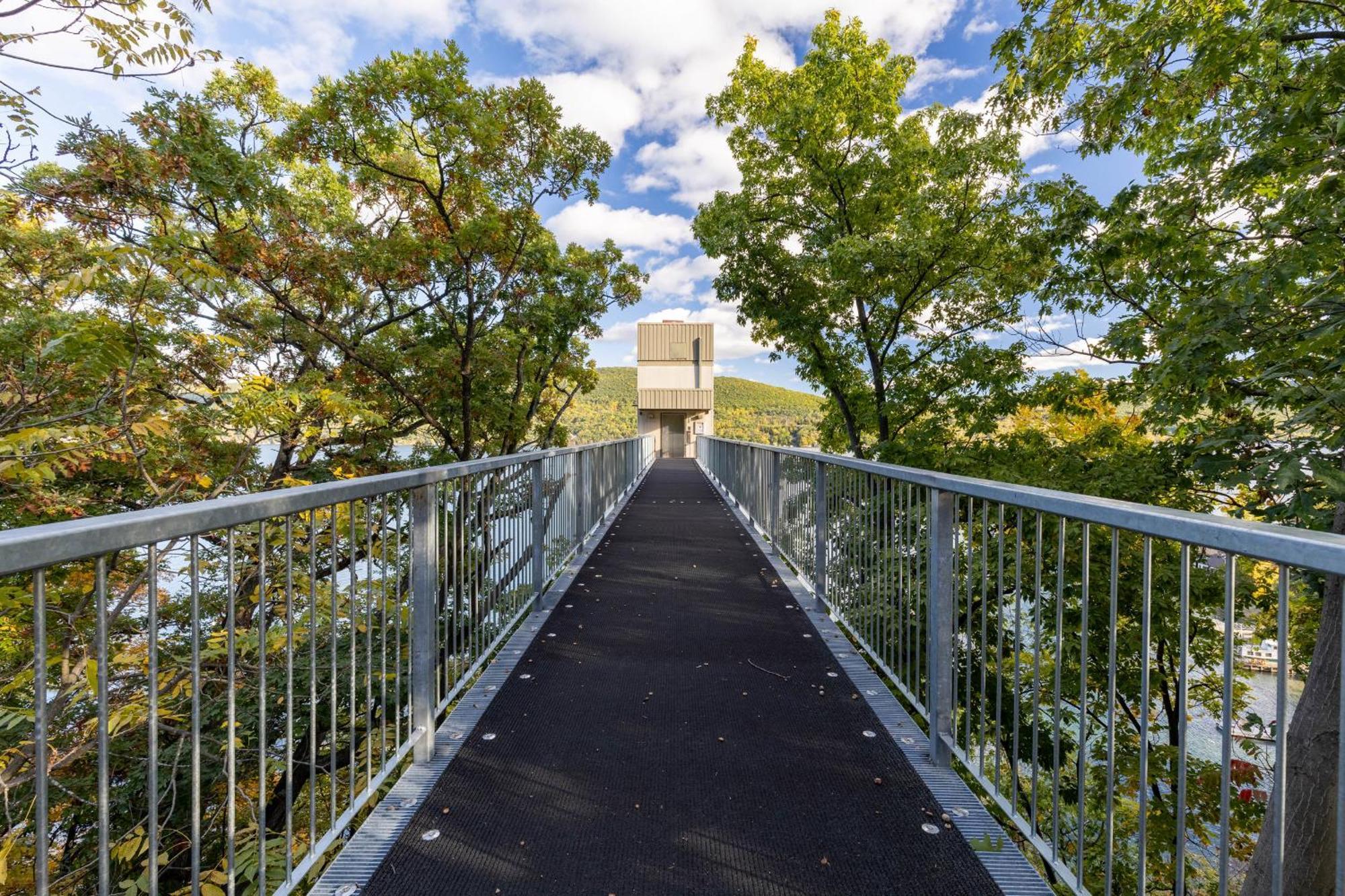 Canandaigua Lake Retreat With View And Private Beach Access, Foliage, Hike, And Ski Hotel Exterior photo