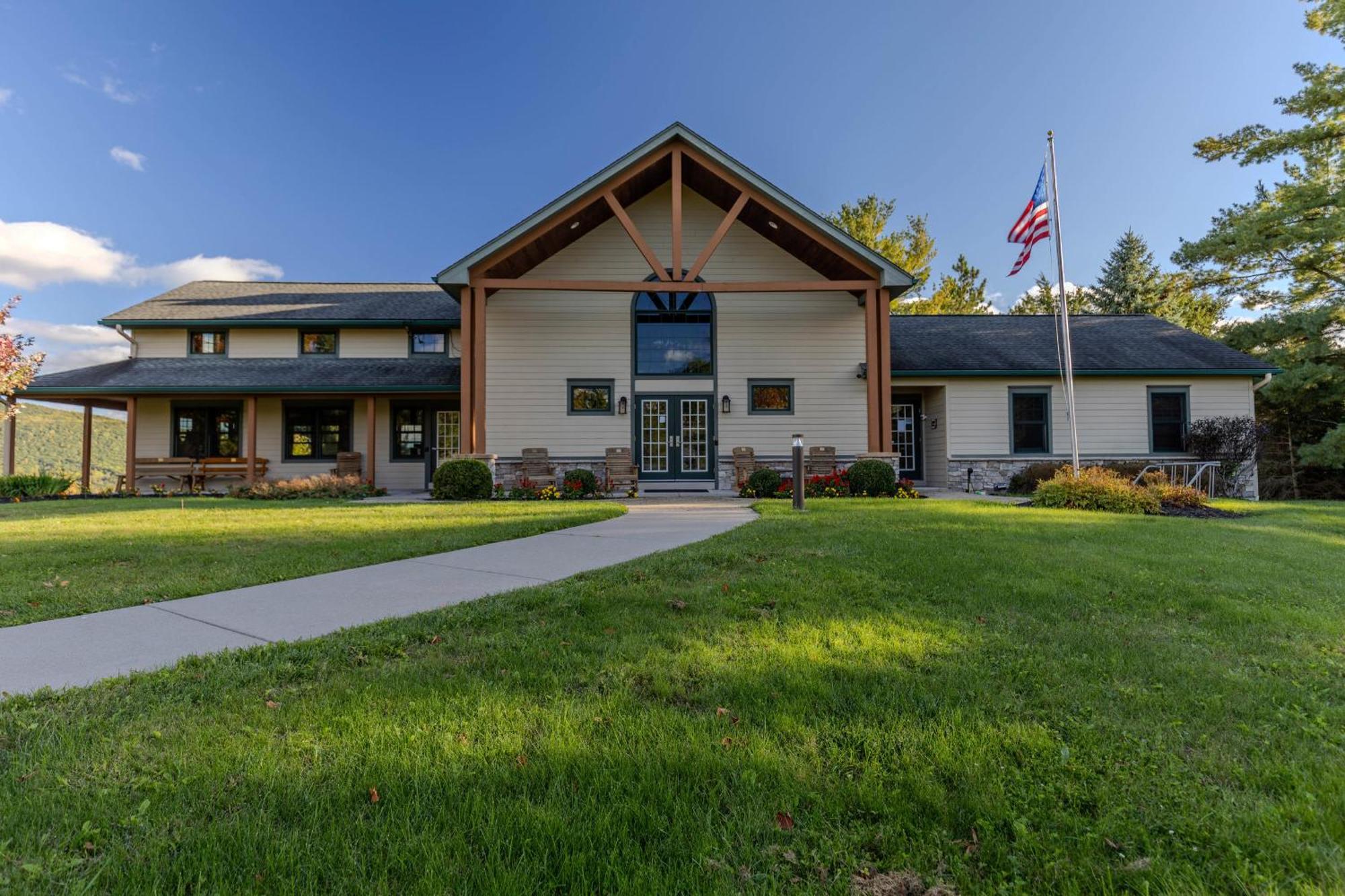 Canandaigua Lake Retreat With View And Private Beach Access, Foliage, Hike, And Ski Hotel Exterior photo